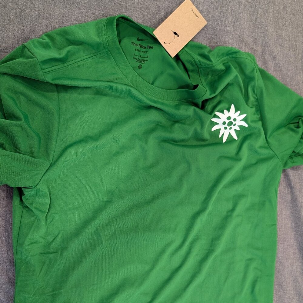 Nike Drifit 100% Poly DAV Climbing Club Shirt, Size L
